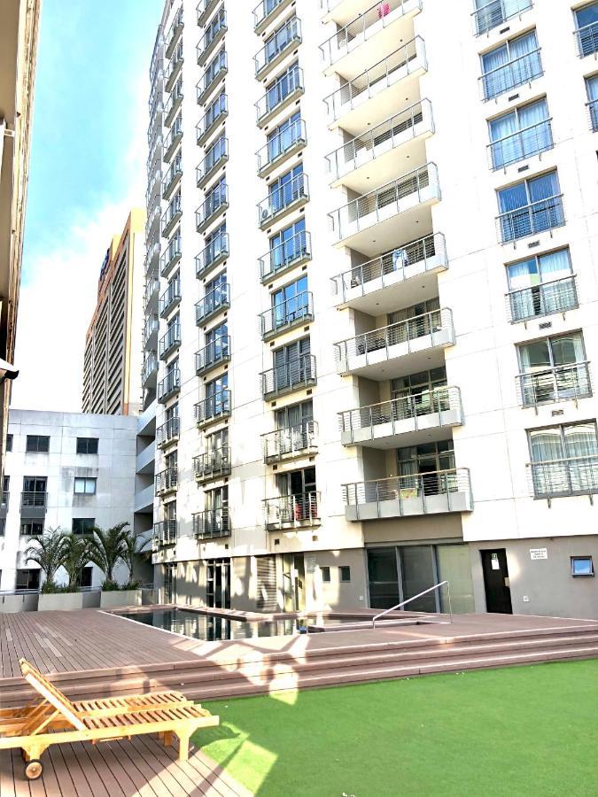 Icon Self Catering Apartment In Cape Town Near Waterfront And Cticc Esterno foto