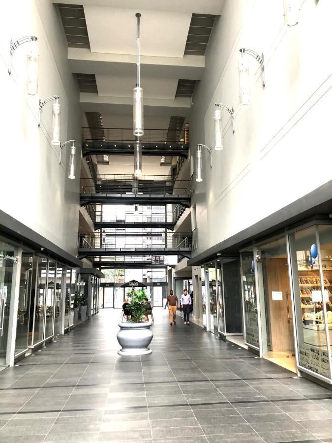 Icon Self Catering Apartment In Cape Town Near Waterfront And Cticc Esterno foto