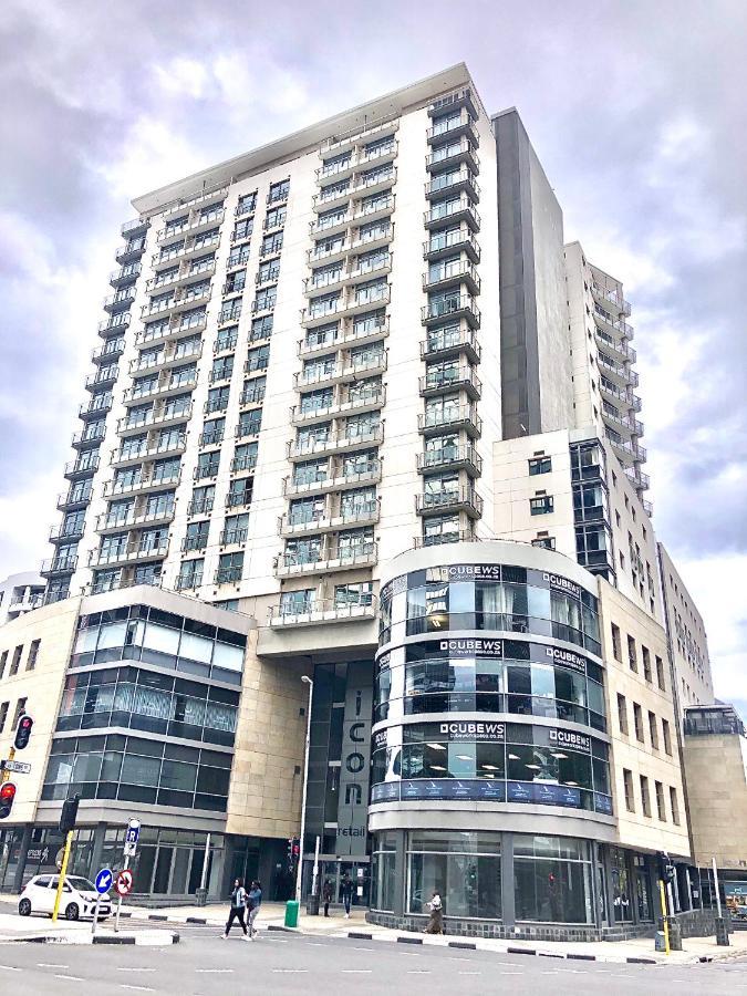 Icon Self Catering Apartment In Cape Town Near Waterfront And Cticc Esterno foto