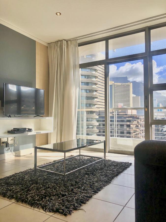 Icon Self Catering Apartment In Cape Town Near Waterfront And Cticc Esterno foto